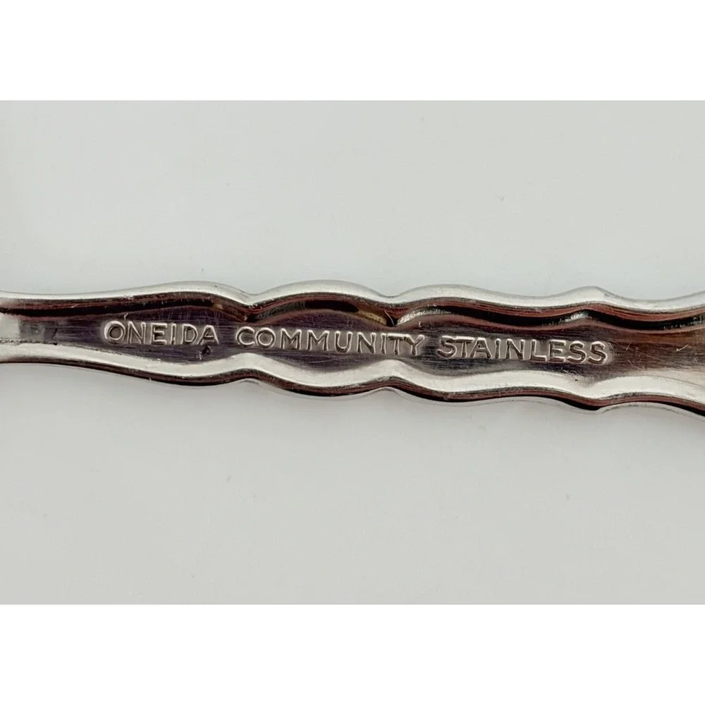 Oneida Community Cello Stainless Spoons 2 Tablespoons 1 Teaspoon Flatware